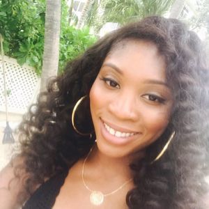 Meet your Posher, Dominique